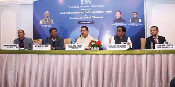 आरबीआई ने सुरक्षित और समावेशी डिजिटल बैंकिंग को बढ़ावा देने के लिए ग्लोबल हैकाथॉन ‘हाआरबीआईंजर 2025’ लॉन्च किया।