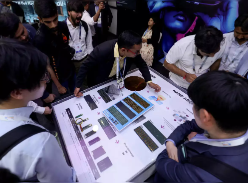 MeitY Collaborates with IITs to Enhance Skill Development in the Semiconductor Sector.
