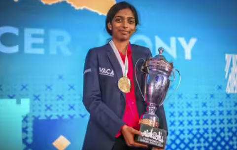 FIDE Grand Swiss 2025: Anish Giri and Vaishali Rameshbabu Clinch Titles in Uzbekistan.
