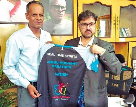 J&K Sports Council organises 3rd edition of Jammu Midnight Marathon.