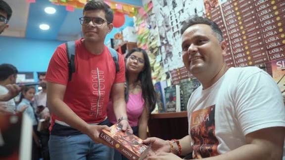 Amish Tripathi Releases "War of Lanka 2: Rise of Ravana".