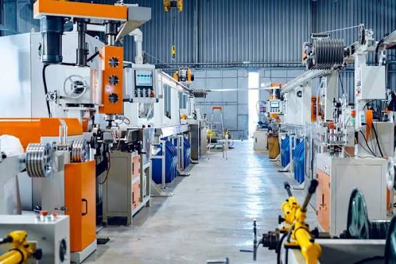 India’s Manufacturing PMI Falls to 18-Month Low in December 2025.