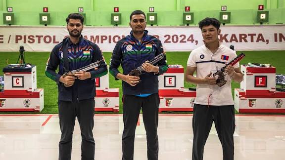 Varun Tomar and Esha Singh Win Gold at Asian Olympic Qualifiers.