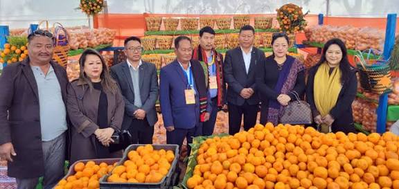 नागालैंड में चौथा रुसोमा ऑरेंज फेस्टिवल मनाया गया।