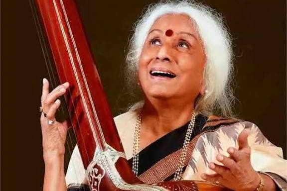 Renowned Classical Singer Prabha Atre Passes Away.
