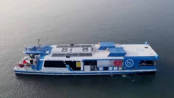 India First Indigenous Green Hydrogen Vessel Launched.