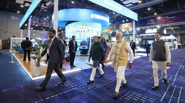 पीएम मोदी ने नई दिल्ली में राष्ट्रीय एआई डेटा केंद्र (National AI Data Center) का उद्घाटन किया।