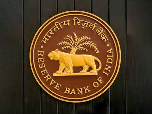 RBI Conducts Auction of Government Securities Worth <span style="background-color:#fff9c4;font-weight:bold;">?32,000 Crore</span>.