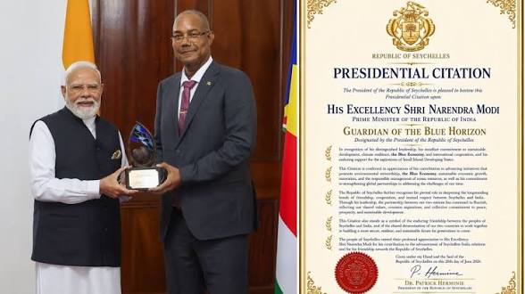 <b>PM Modi receives Seychelles' Guardian of the Blue Horizon award.</b>
