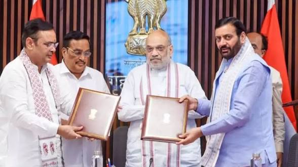 <b>Rajasthan and Haryana sign Yamuna Water Project agreement.</b>