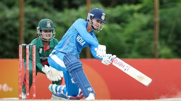 <b>Smriti Mandhana becomes leading run-scorer in Women’s T20Is.</b>