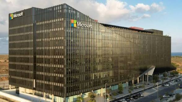 <b>Microsoft launches fourth India cloud region in Hyderabad.</b>