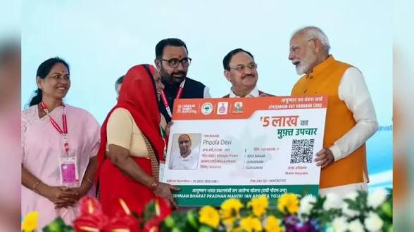 <b>Ayushman Bharat PM-JAY completes eight years with 60 crore beneficiaries.</b>