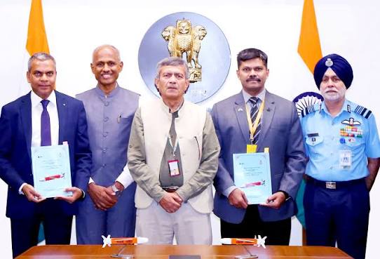 <b>MoD signs Rs.810.79 crore SAT-SAAW contract with BDL.</b>