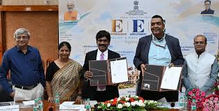 <b>Minority Affairs Ministry signs MoUs with IISc, IIT Madras and IIMB.</b>